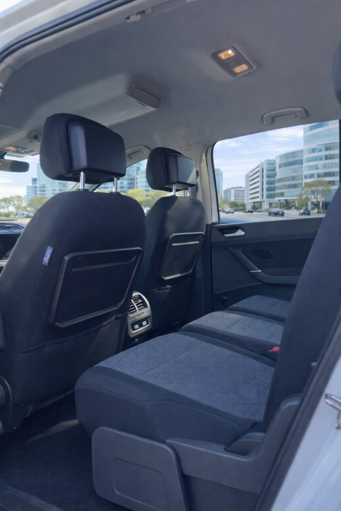 VSL Rescue 68 – intérieur arrière, espace et sièges